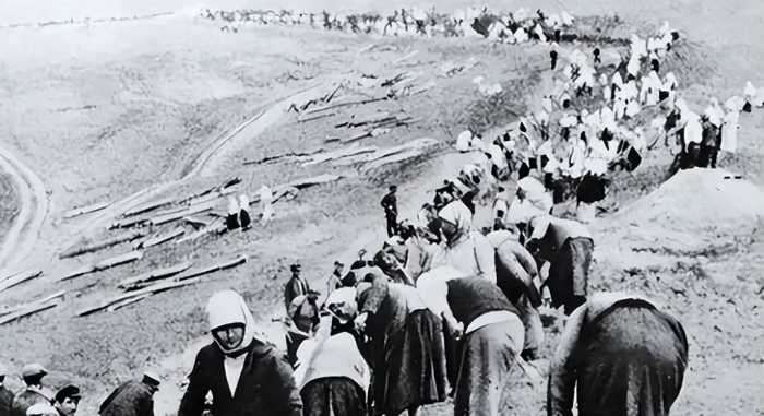 1962年，新疆6万边民公开窜逃苏联，30年后无家可归求我国收留！